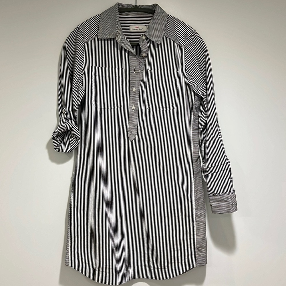 Vineyard Vines Button Front Ling-sleeve Shirt Dress in Navy Seersucker